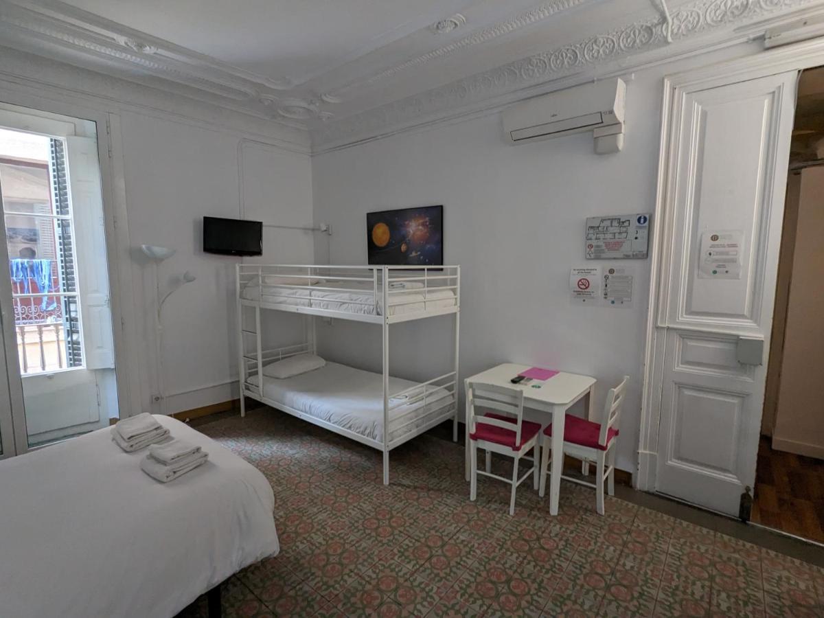 Hostal Del Palau Barcelona Exterior photo